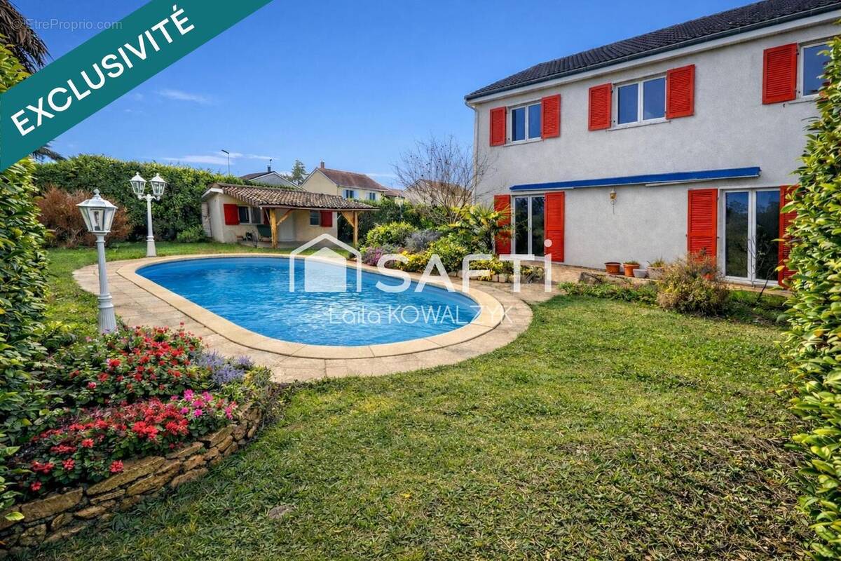 Photo 1 - Maison à CORBAS