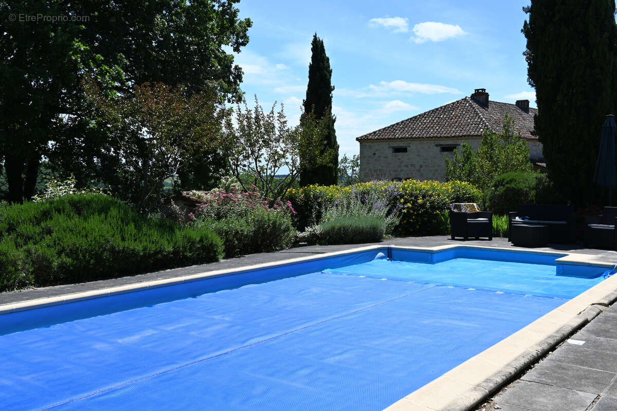 Maison à CASTELLA