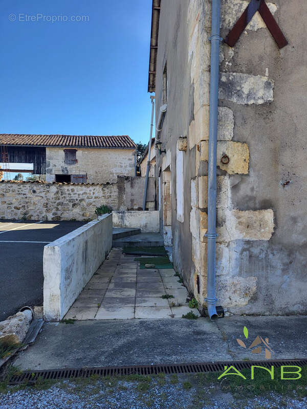 Appartement à NANCRAS
