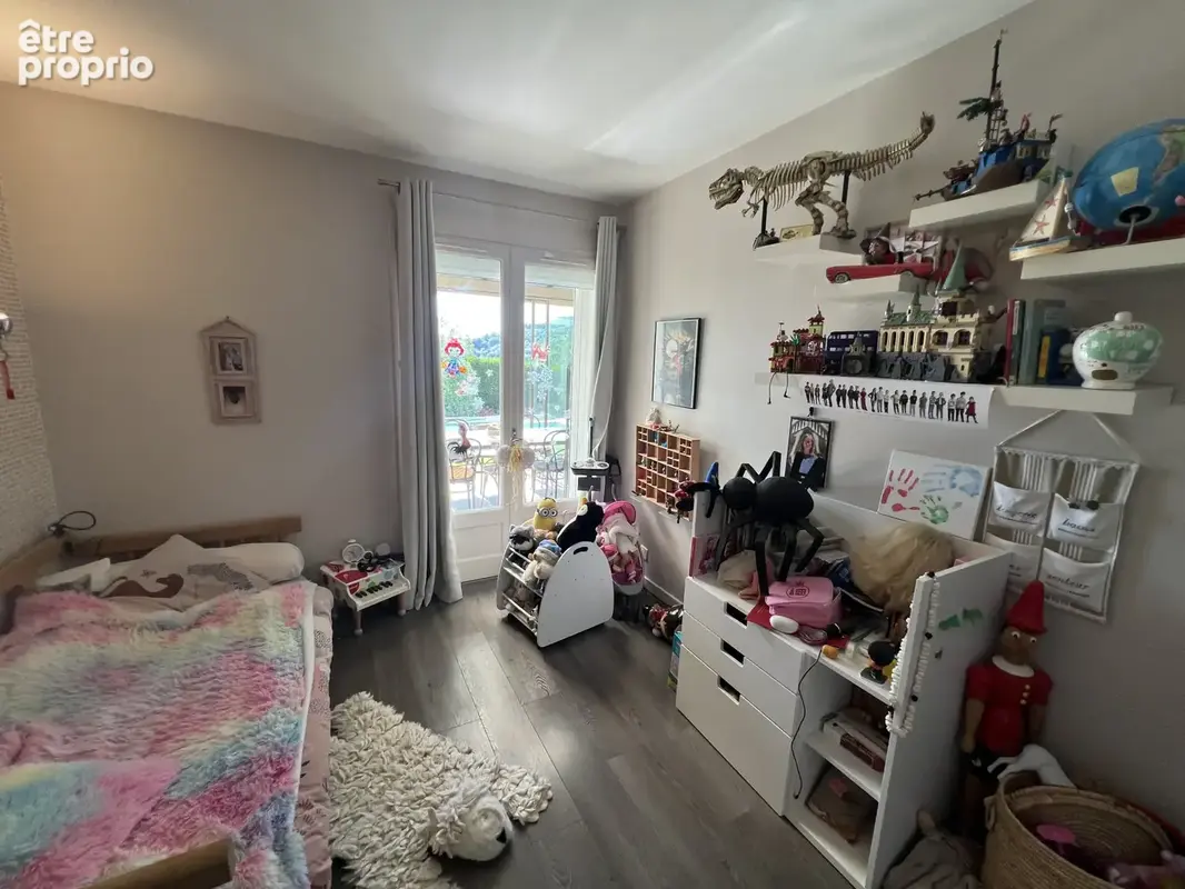 Maison Plain-pied - vue dégagée - piscine - Véranda - sous-sol complet - photo 12