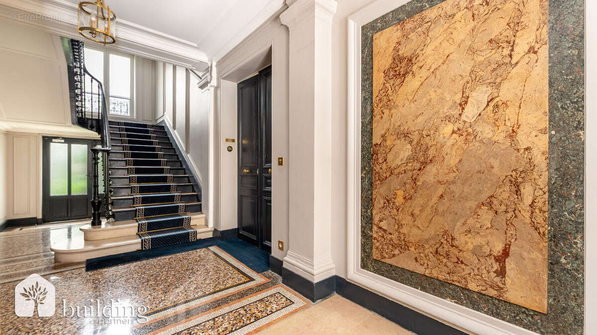 Square du Roule Paris 8ème - Appartement 6 pièces 130,66 m² - photo 11