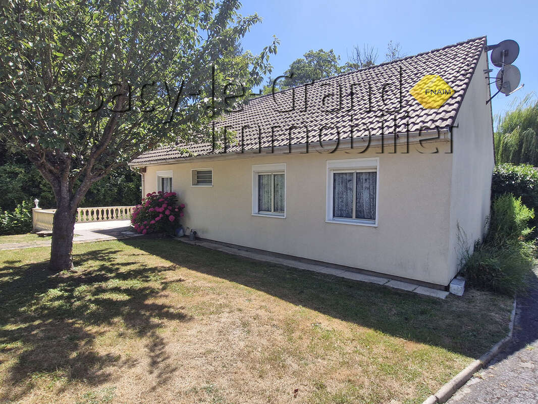 Bel environnement pour cette maison de plain pied - photo 2