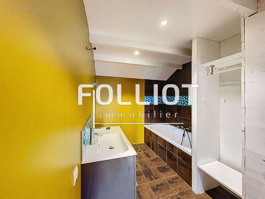 Maison à SAINT-PLANCHERS