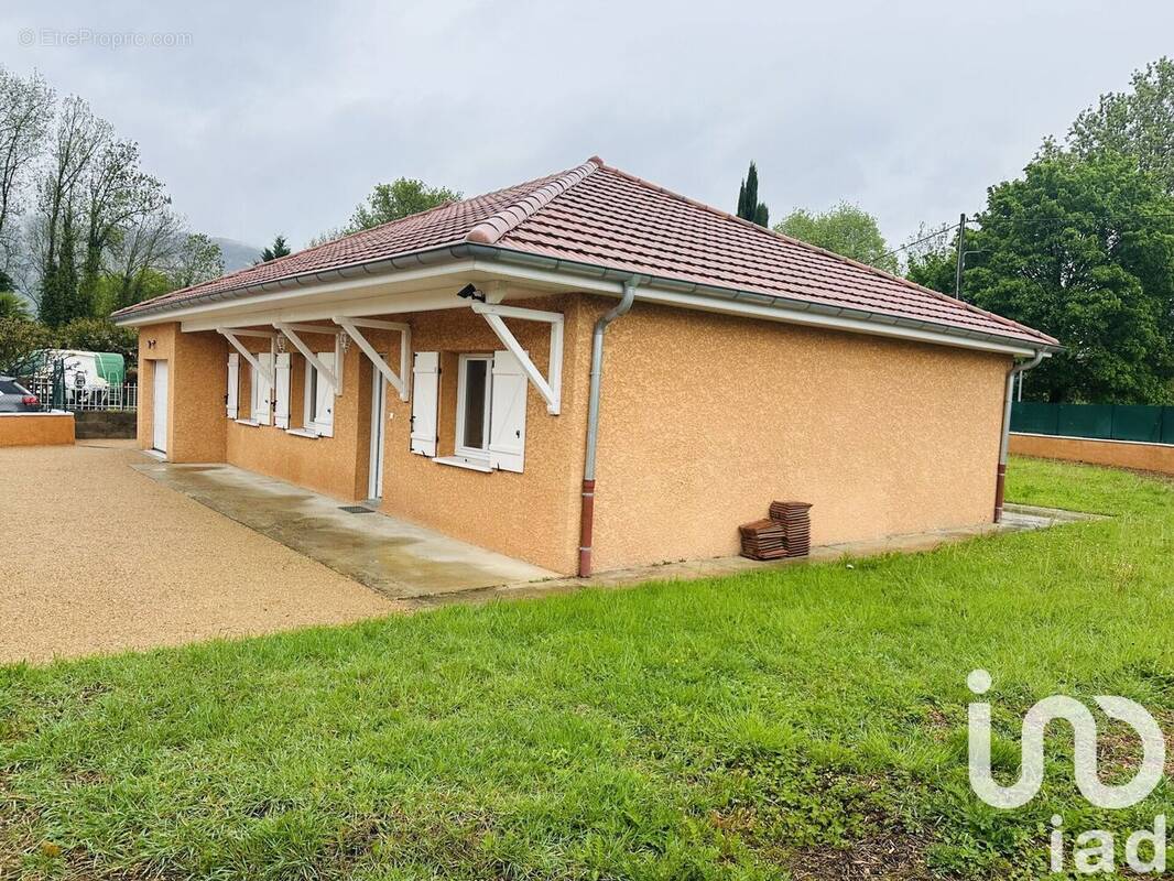 Photo 1 - Maison à MONTALIEU-VERCIEU