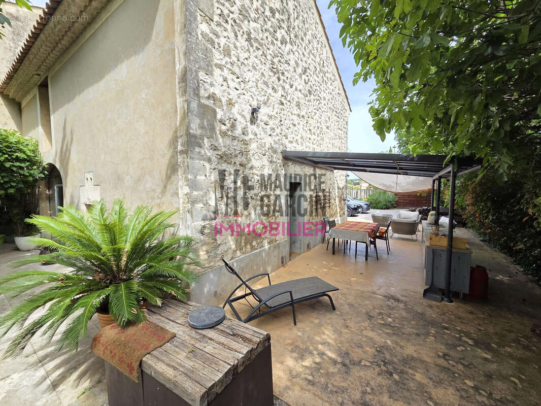 Maison à CAUMONT-SUR-DURANCE