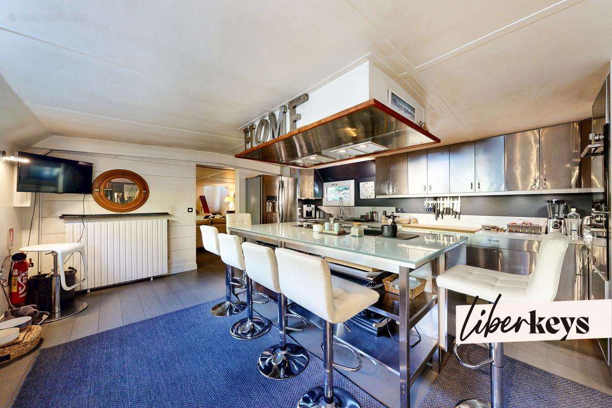 Maison à NEUILLY-SUR-SEINE