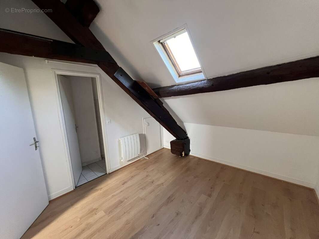 Maison à SAINT-CHERON