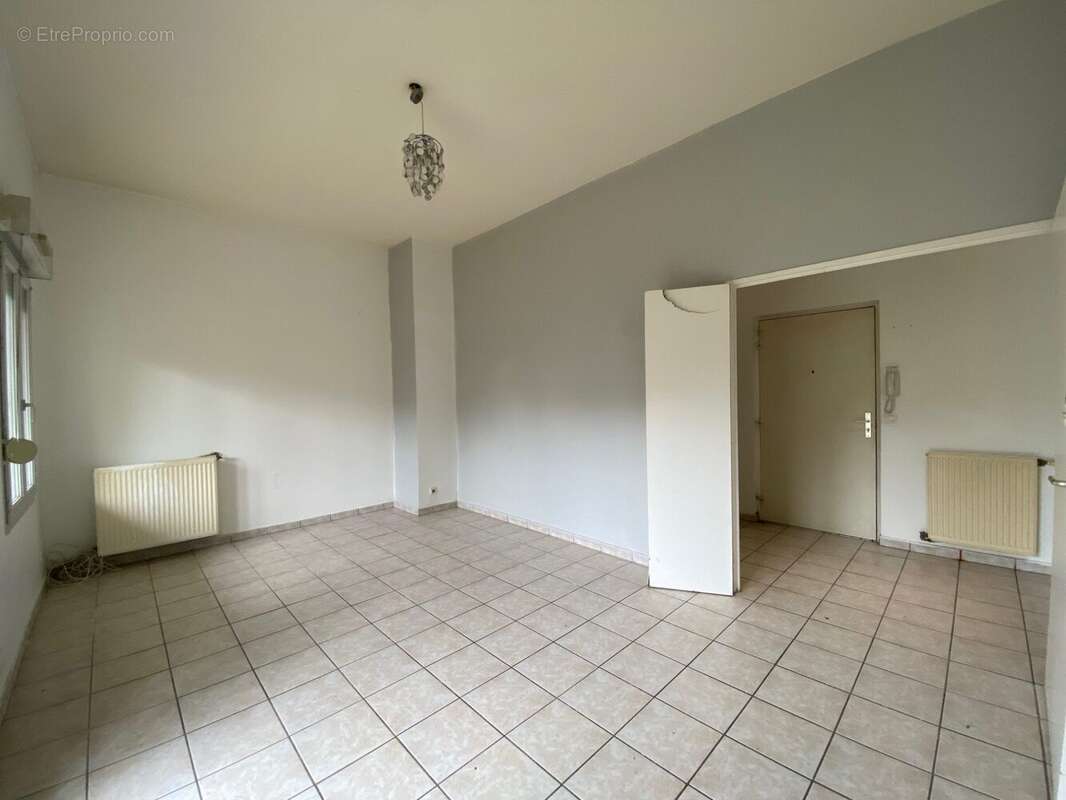 Appartement à CONDRIEU
