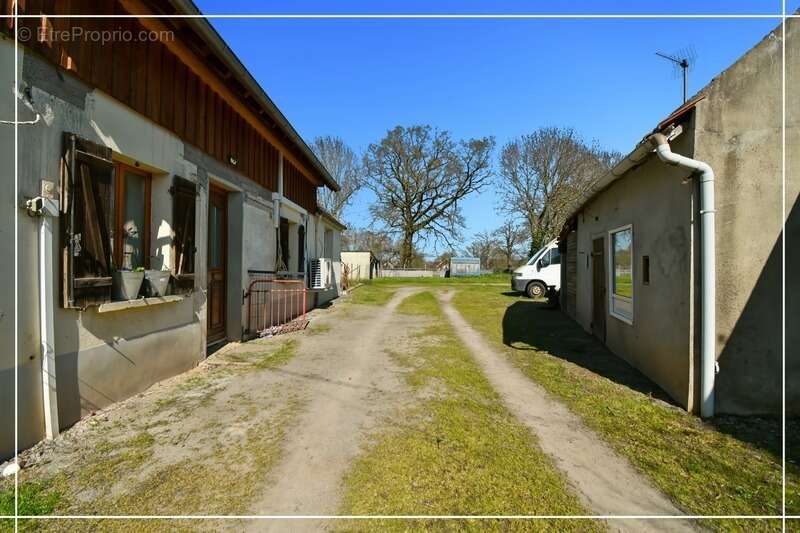 Maison à vendre 5 pièces SAINT MAUR (18) - photo 18