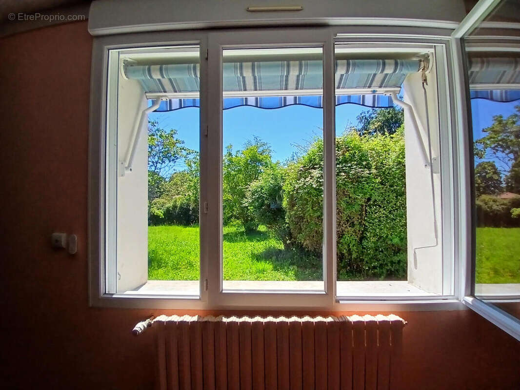 Maison de plain-pied de style pavillon, 3 chambres, avec un terrain de 4000 m²  à vendre en Dordogne - photo 13