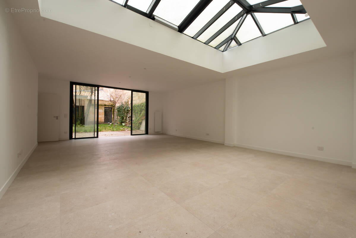 Appartement à BORDEAUX