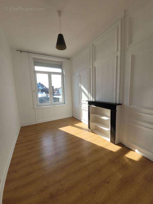 Appartement Lille  rue des postes  T2 de 41m² - photo 6