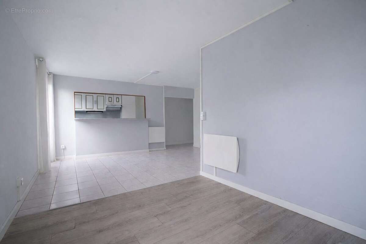 Appartement à LIVRY-GARGAN