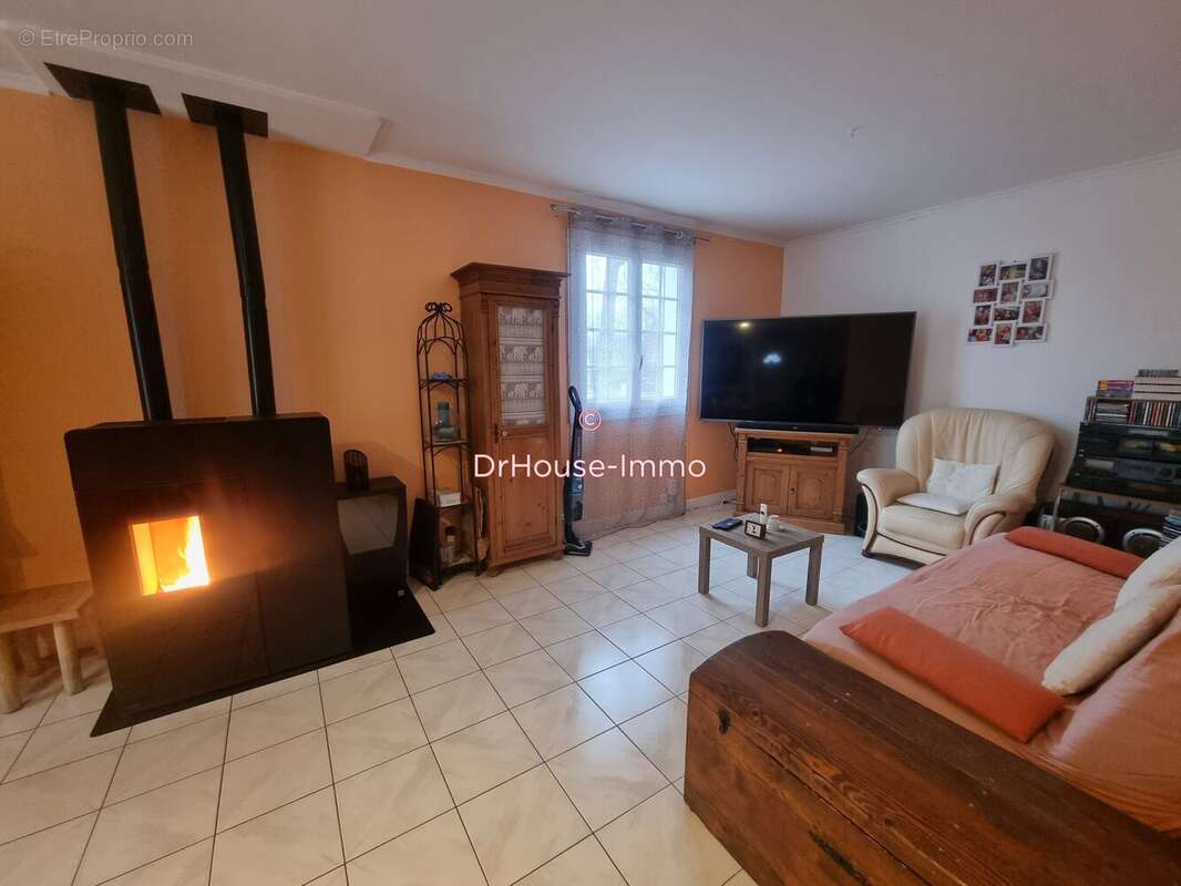 Maison à SAINT-GERMAIN-DES-PRES