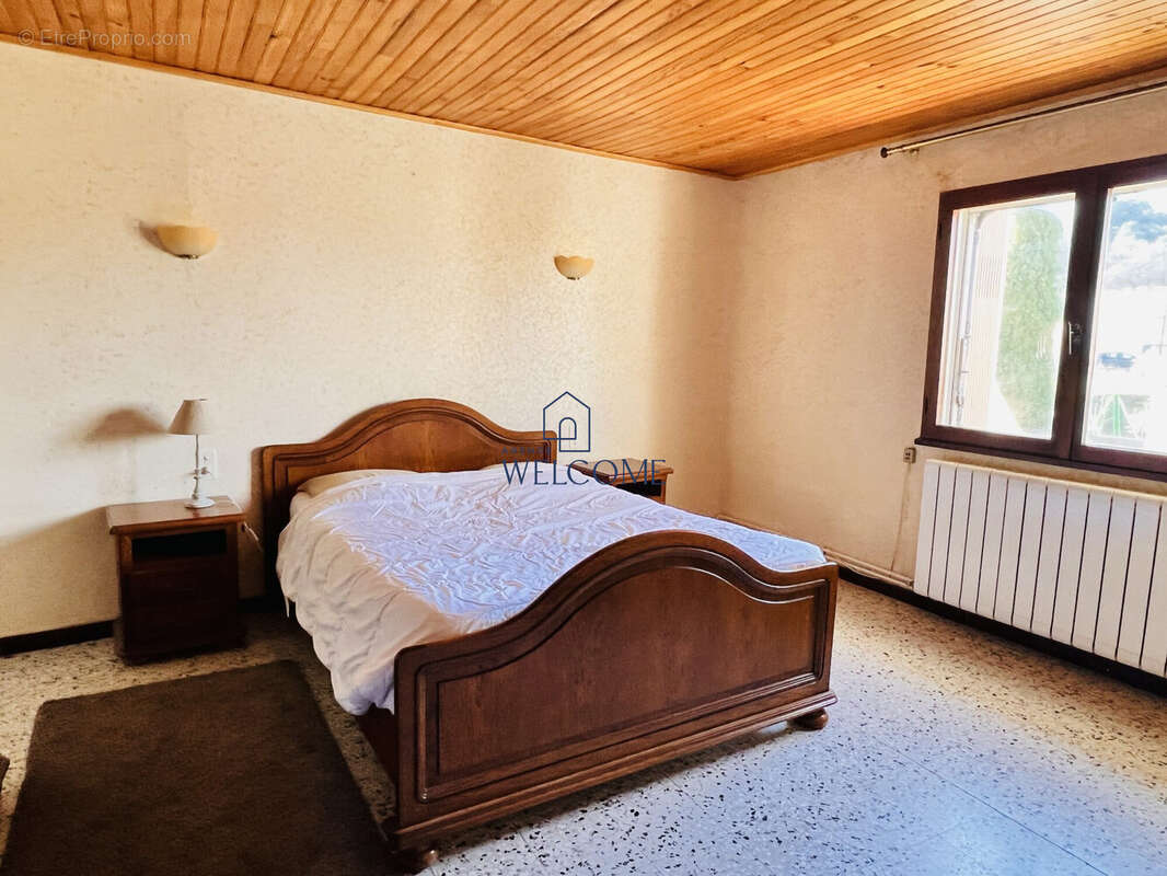 Maison à PONT-SAINT-ESPRIT