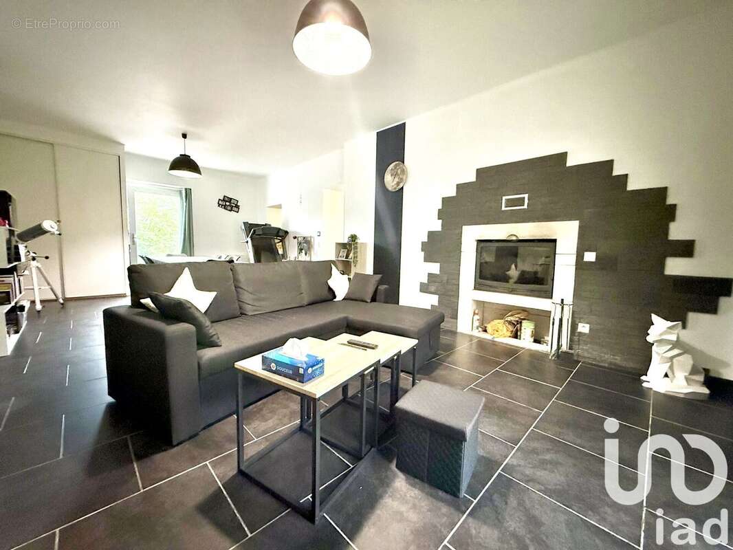 Photo 2 - Maison à SAINT-GEORGES-LES-BAILLARGEAUX