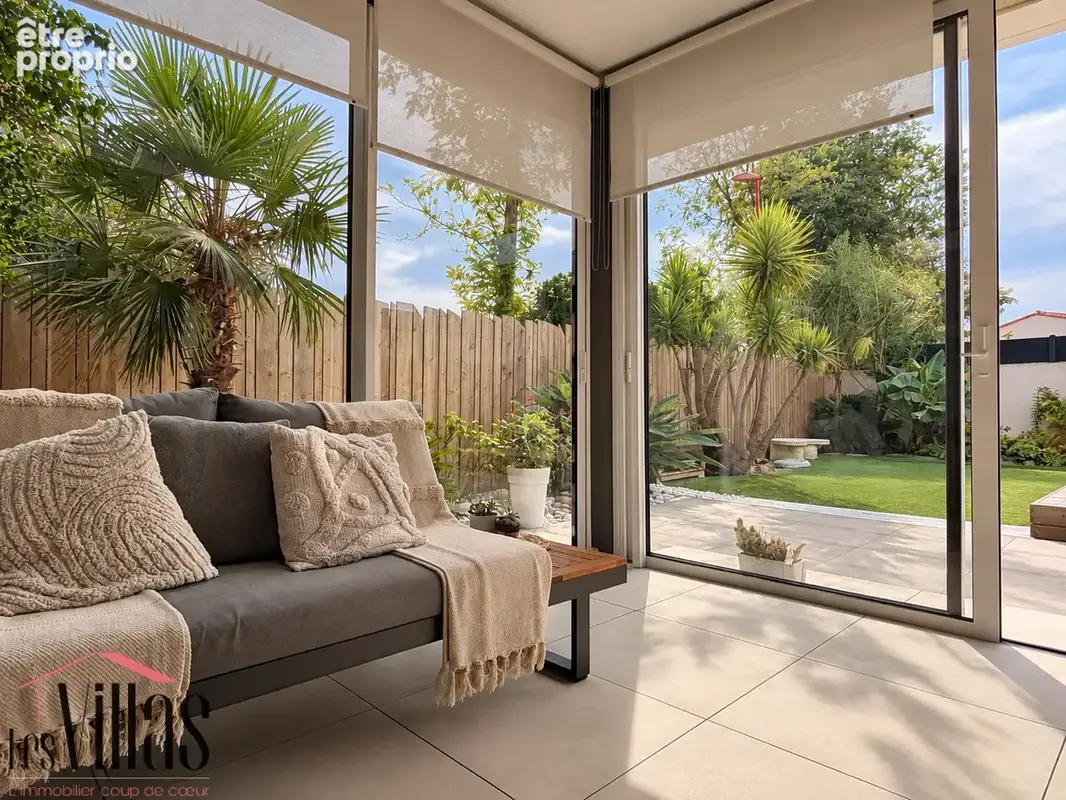 Villa contemporaine avec piscine, superbes espaces extérieurs paysagés - photo 8