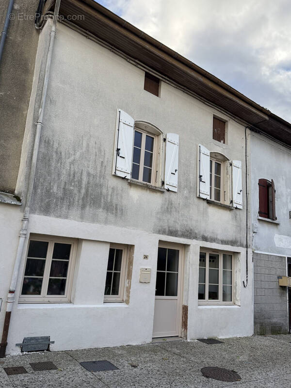 Maison à LE GRAND-SERRE