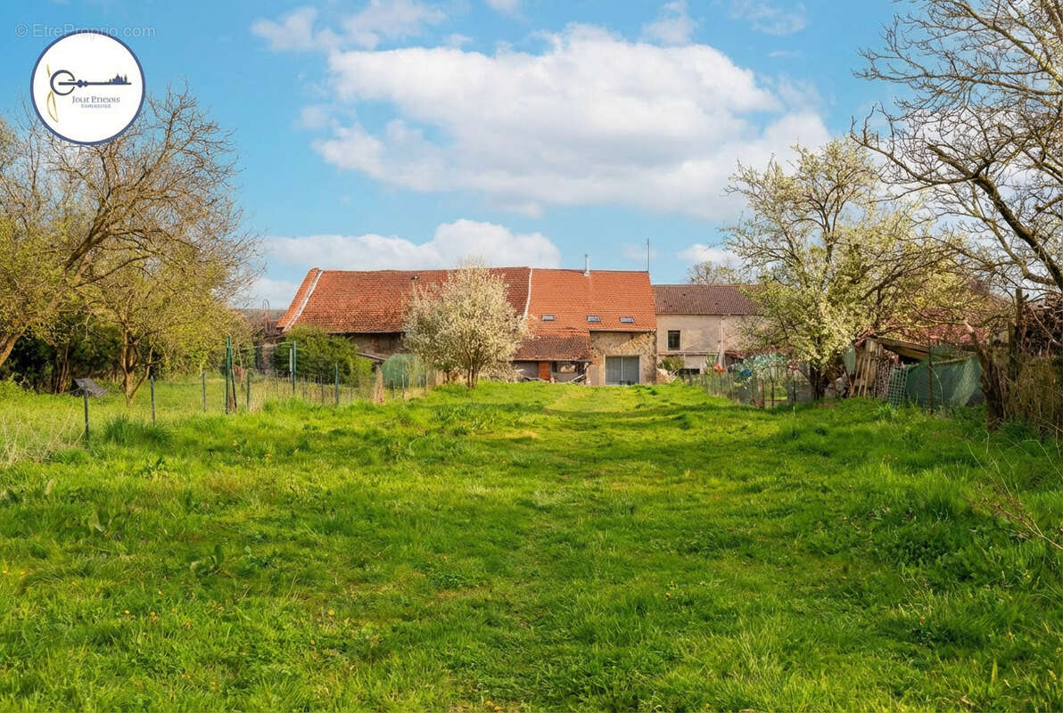 Maison à DAMAS-AUX-BOIS