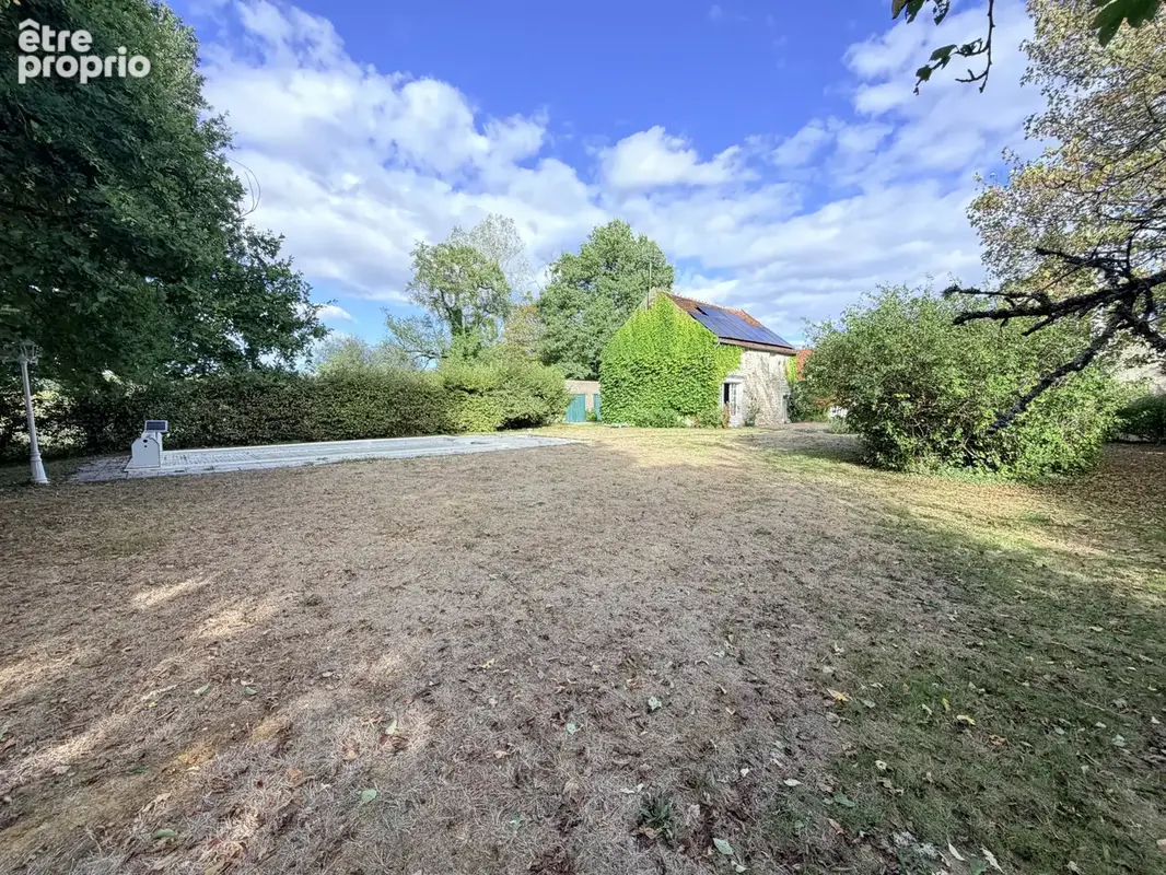 Maison à gros potentiel dans un environnement très calme à seulement 5min des écoles, commerces etc - photo 19