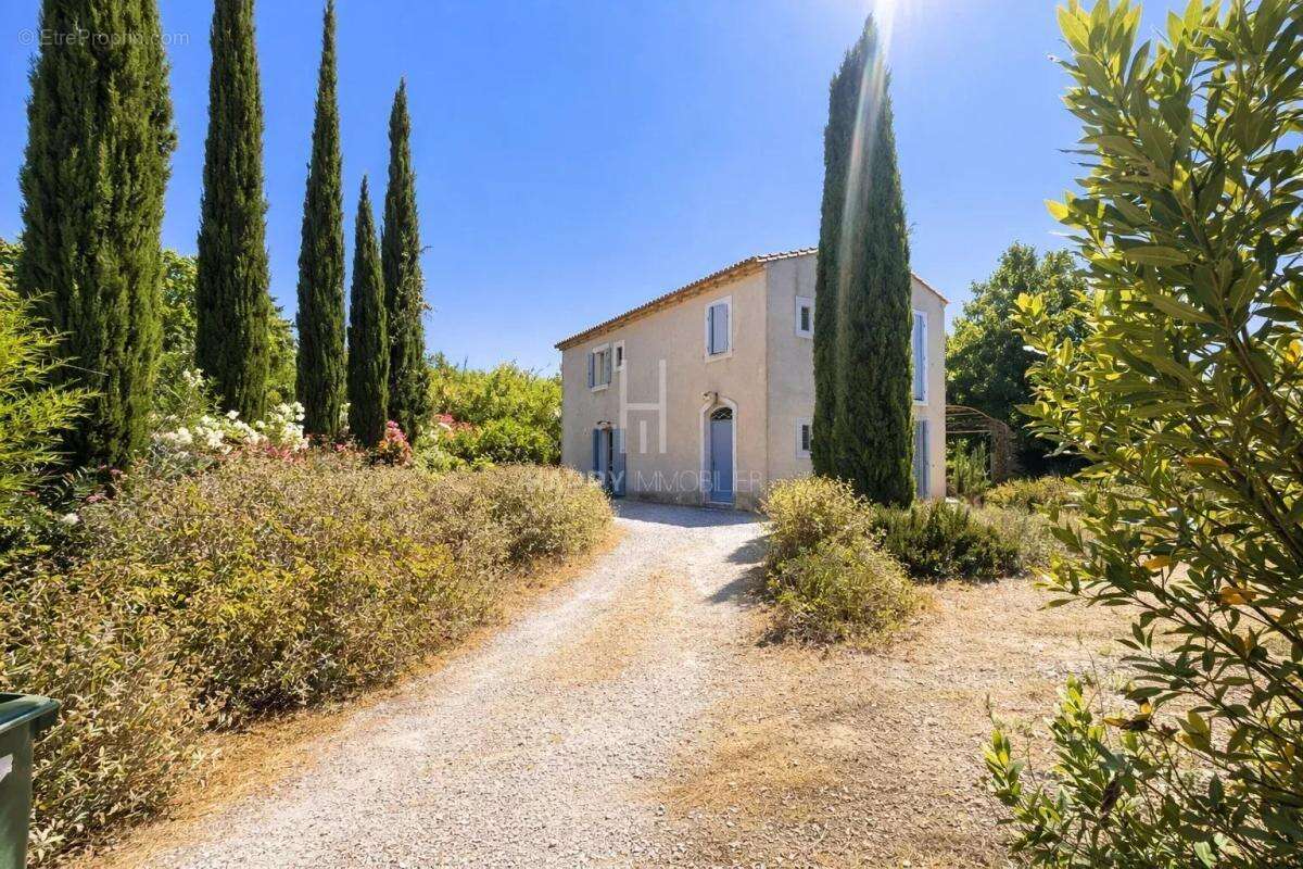 Maison à MAUSSANE-LES-ALPILLES