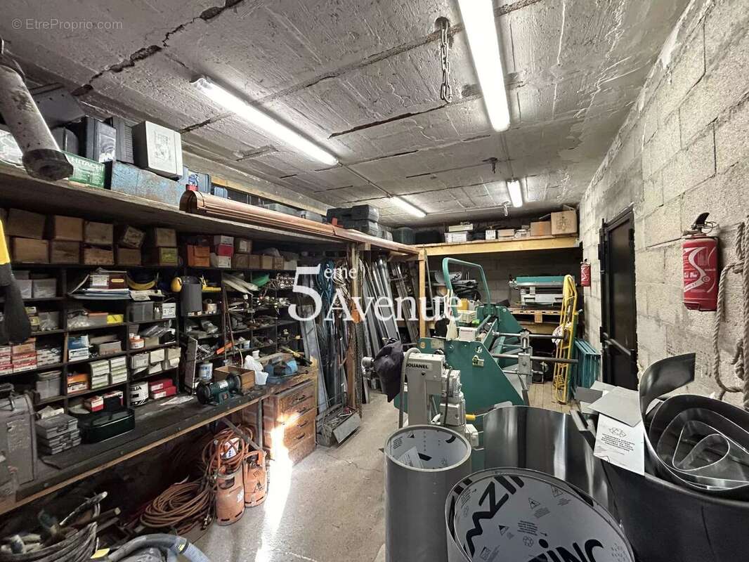 Commerce à SAINT-MAUR-DES-FOSSES