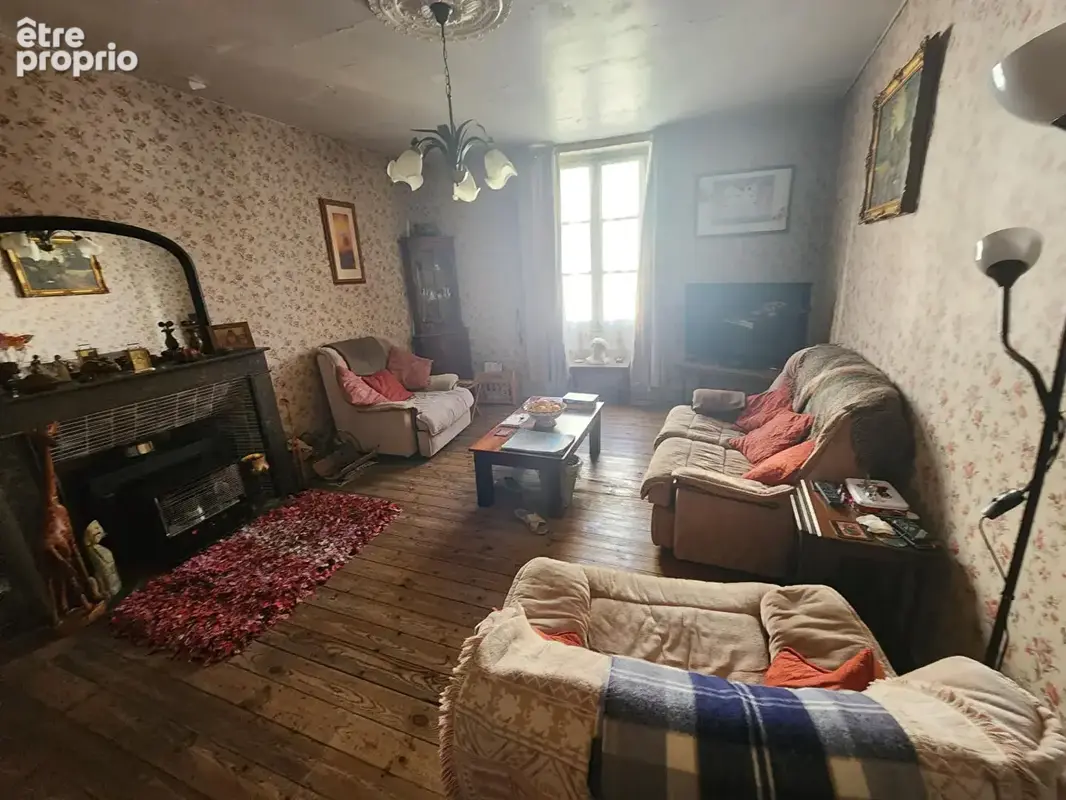 Maison Confolens 1230 m2 - photo 11