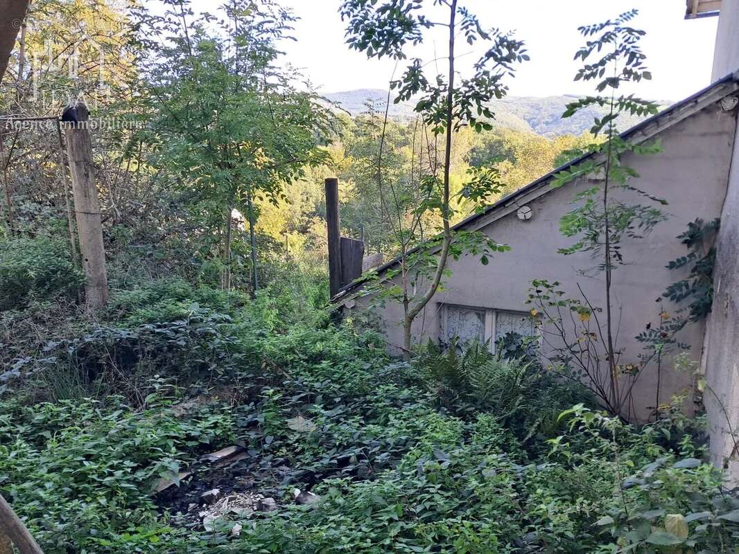 Maison à SAINT-PIERRE-DE-NOGARET