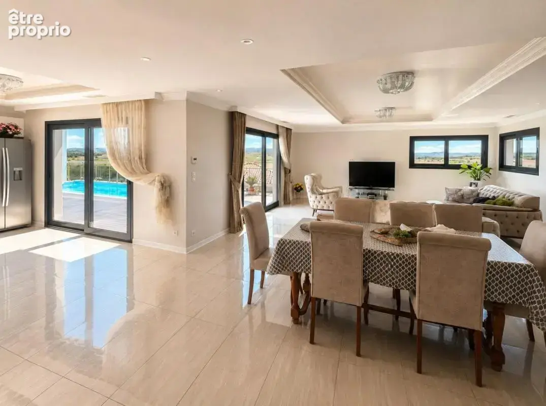 Villa contemporaine – piscine & vue dégagée - photo 2