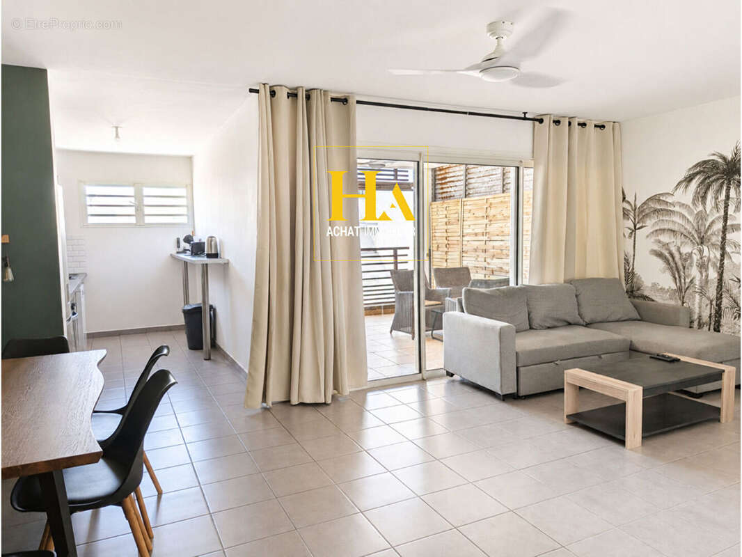 Appartement T3 66 m² Saint Pierre  - Centre Ville - photo 3