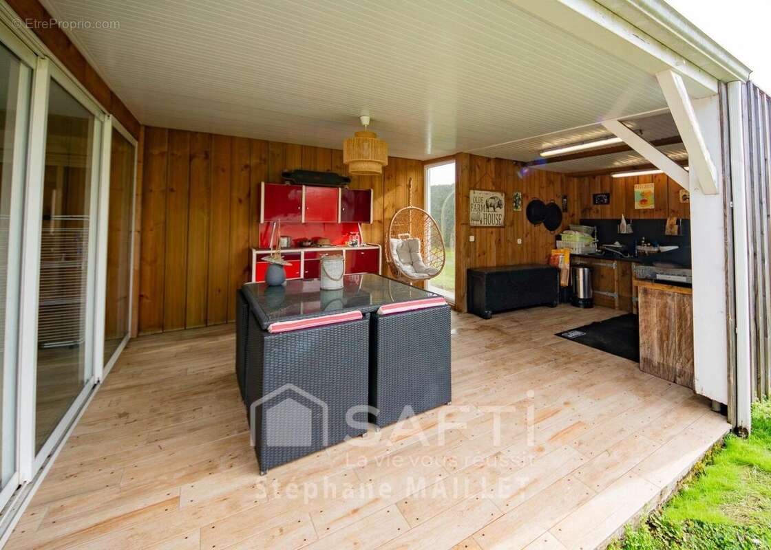 Maison 172 m² à Geloux  - photo 4