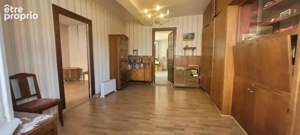 Maison 116 m² – F5 + F2 – Terrain 836 m² – Garage et dépendances - photo 8