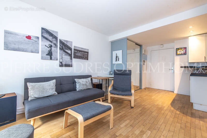 Appartement à PARIS-18E