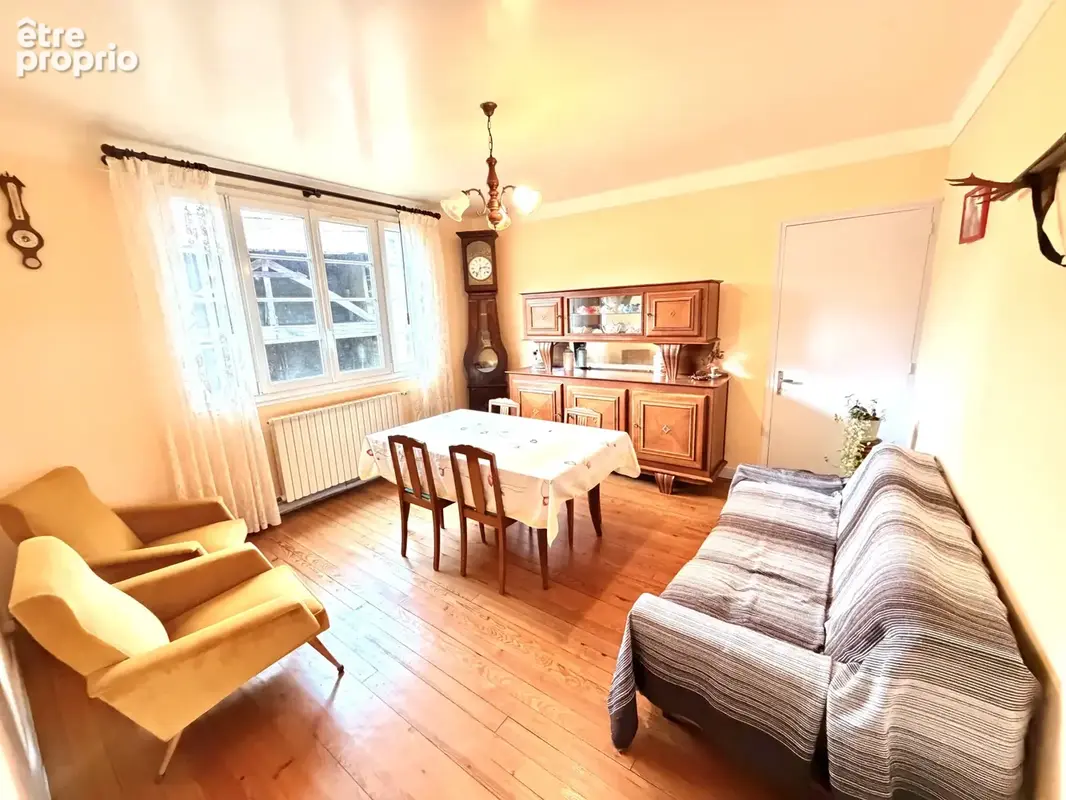 Ensemble immobilier avec deux maisons et nombreuses dépendances - photo 6