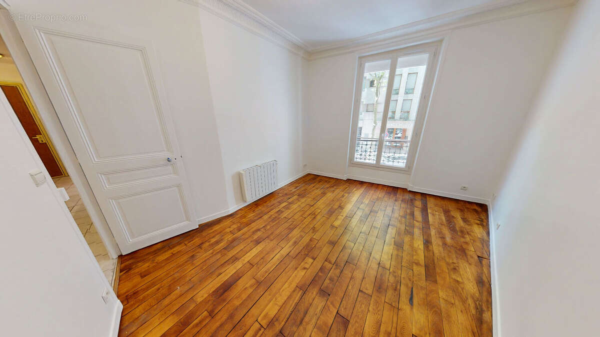 Appartement à PARIS-19E