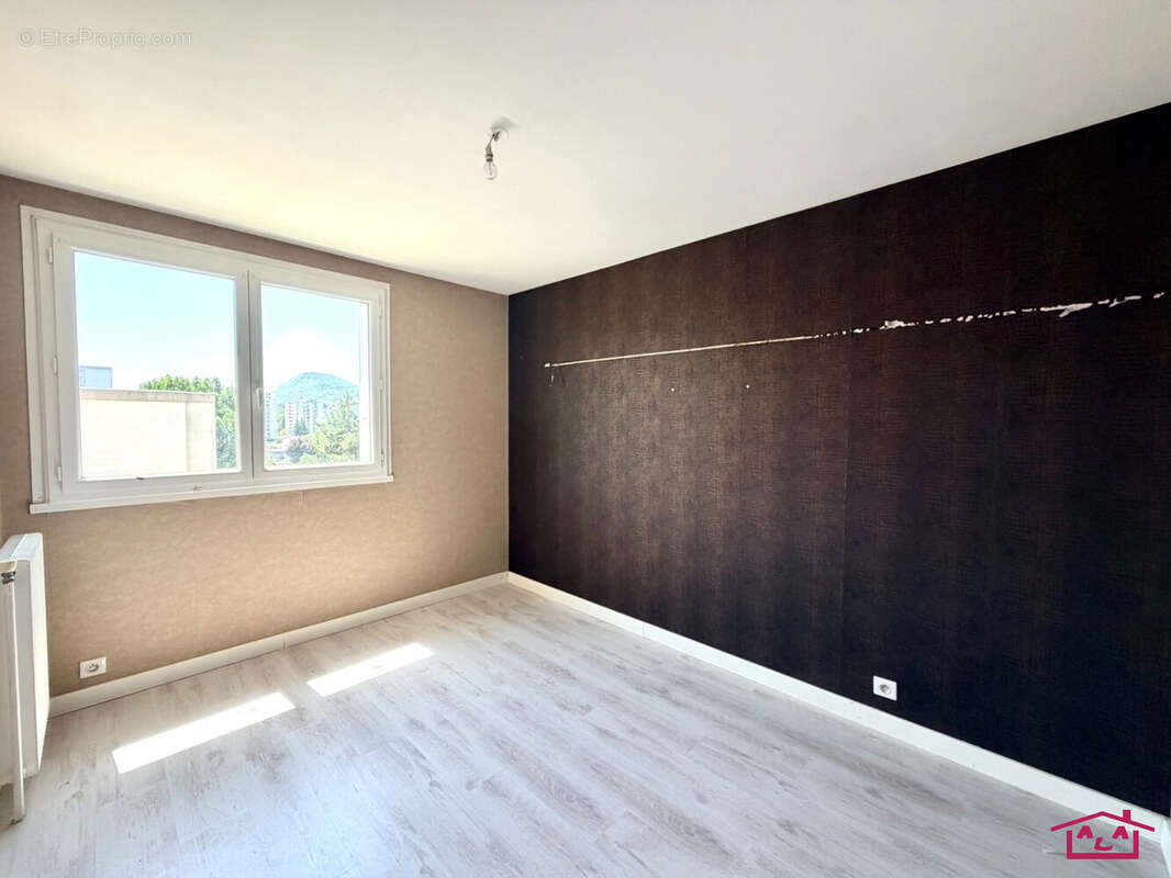 Appartement à SEYSSINET-PARISET