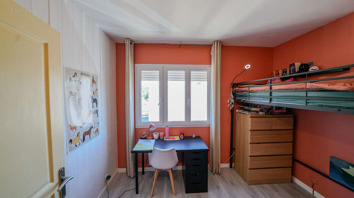 Appartement à LE CRES