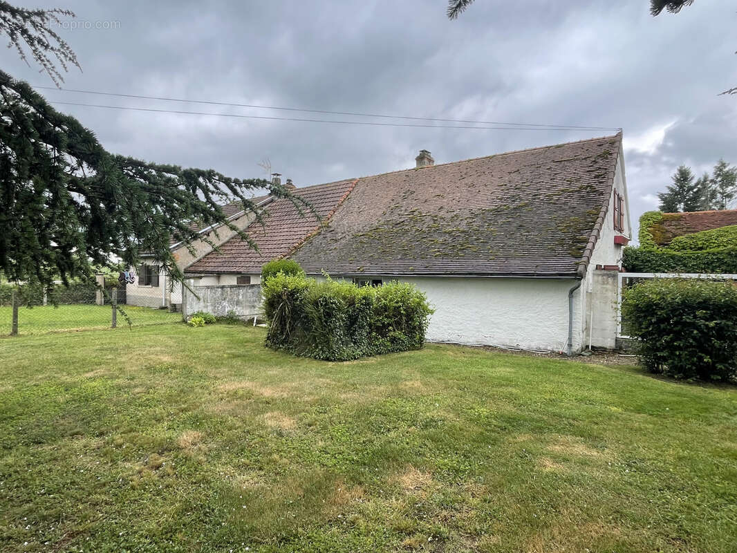 Maison à BAUGY