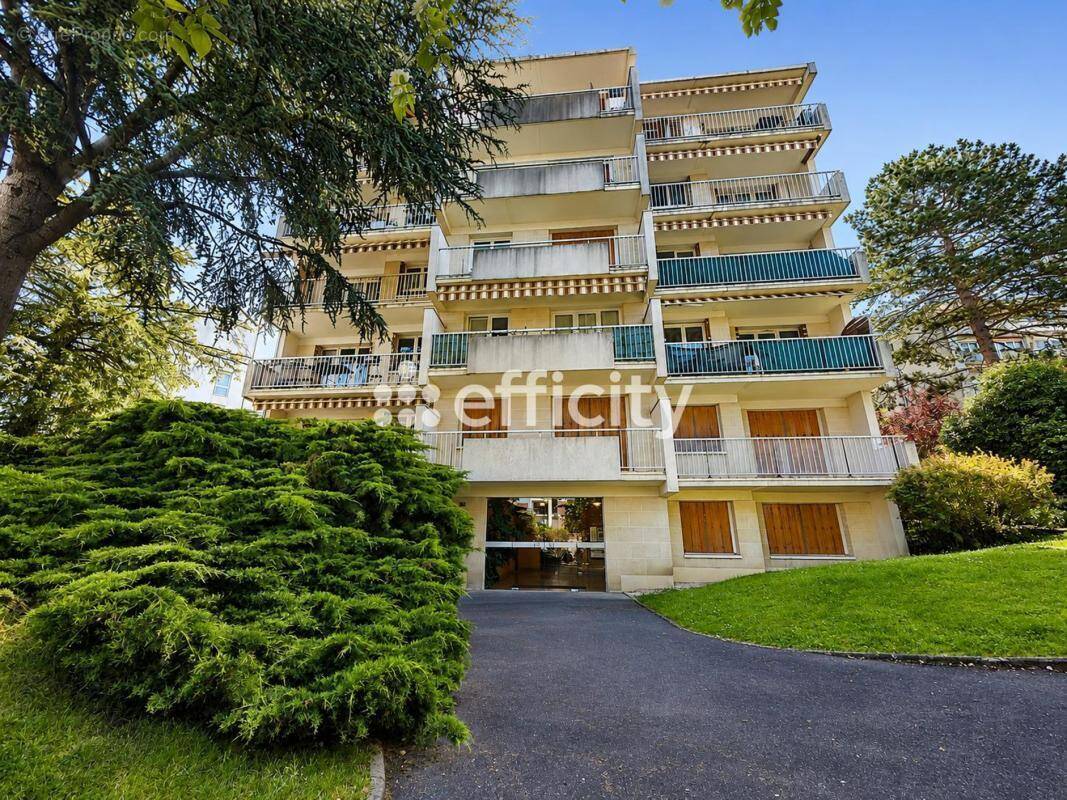 Appartement à BRY-SUR-MARNE