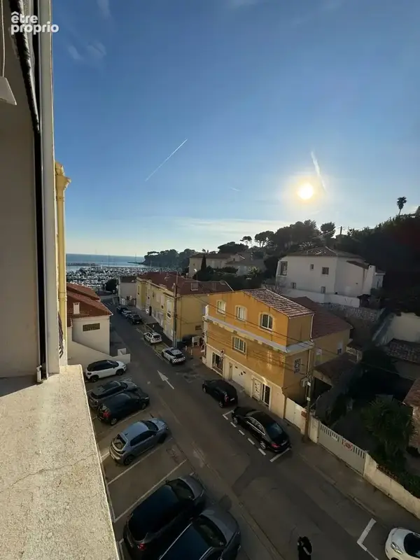 Appartement à CARRY-LE-ROUET