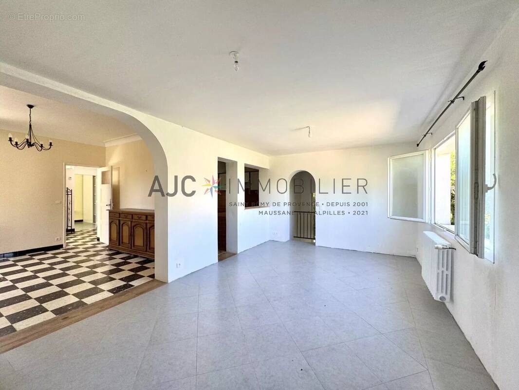 Maison à SAINT-REMY-DE-PROVENCE