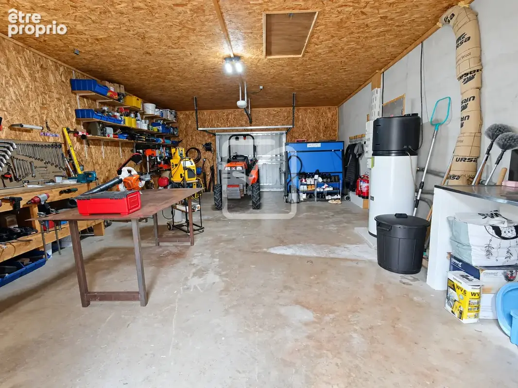 Maison de plain-pied   4 chambres   terrain de 12 679 m2   garage et dépendances - photo 14