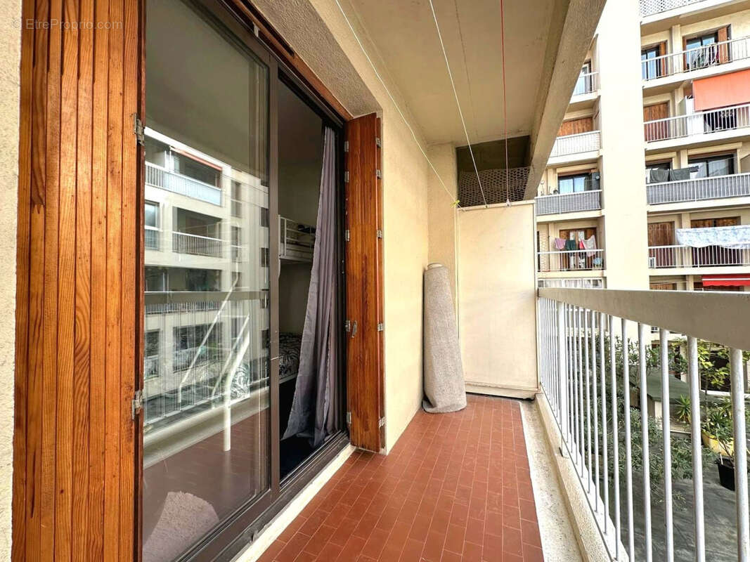 Appartement à MARSEILLE-8E