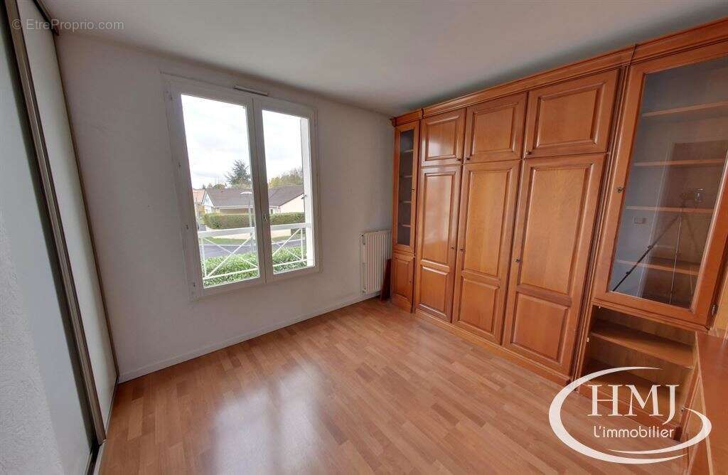 Maison à RIS-ORANGIS