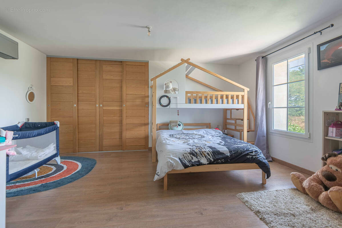 Charmante maison en pierre - 315m2 - creon - photo 25