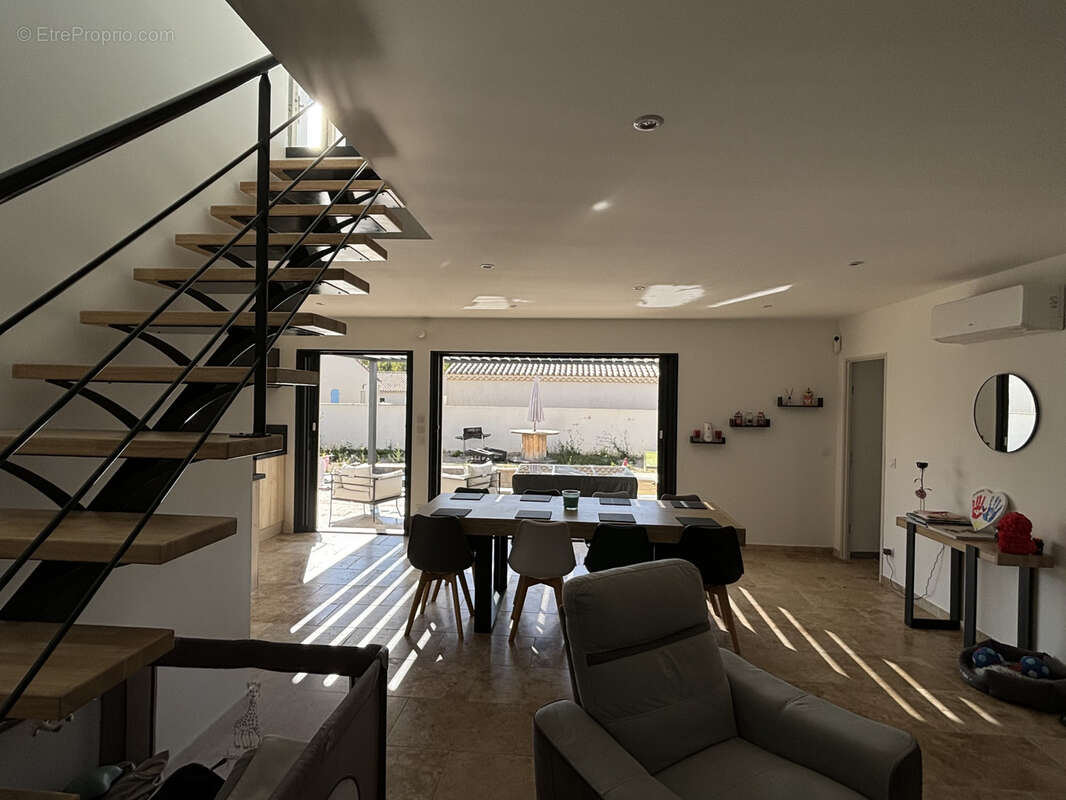 Maison à VAISON-LA-ROMAINE