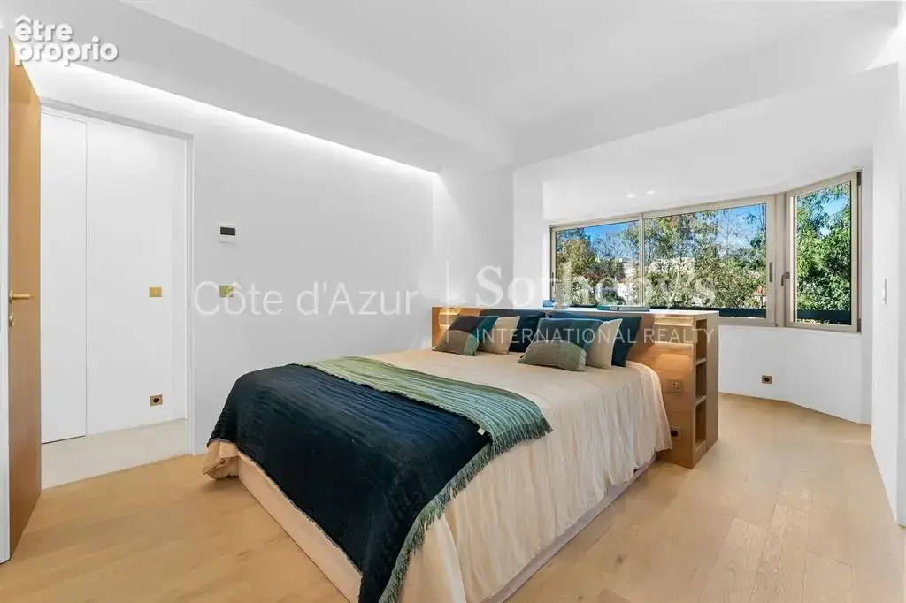 Cannes Palm Beach appartement 4 pièces de 101 m² rénové avec terrasse et vue mer - photo 14