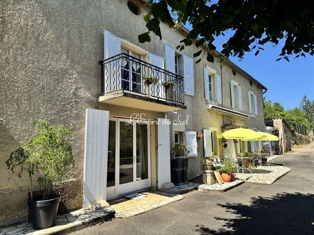 Maison 150 m² à Caylus  - photo 2