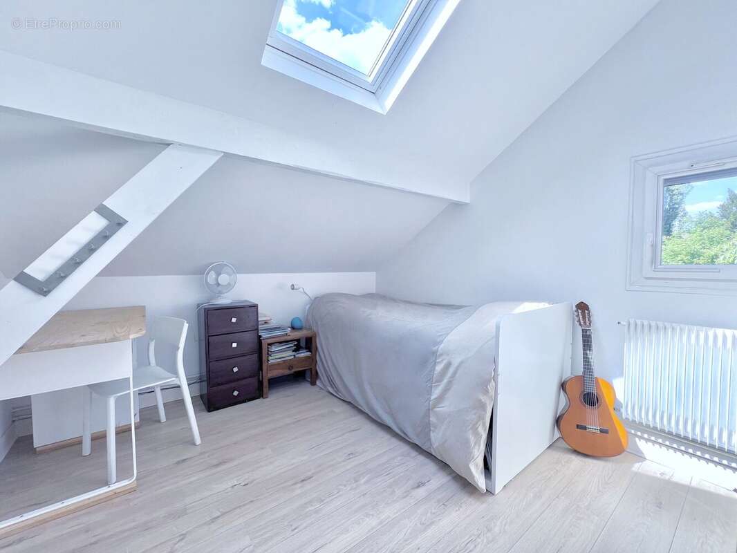 Photo 8 - Maison à VERRIERES-LE-BUISSON