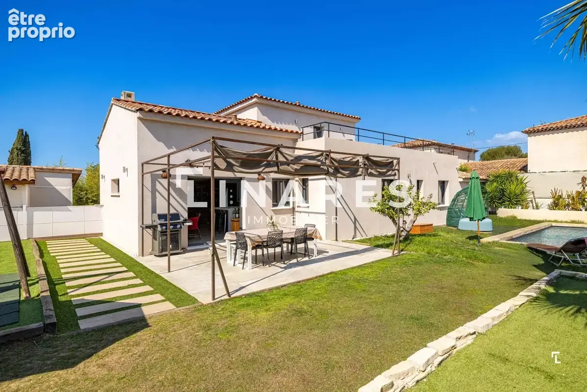 CALIFORNIA FAMILY - Villa T5 de 164m²  - Terrain de 820m² - Jardin/Piscine - Terrasse - Double garage - Atelier - 13190 Allauch - photo 17